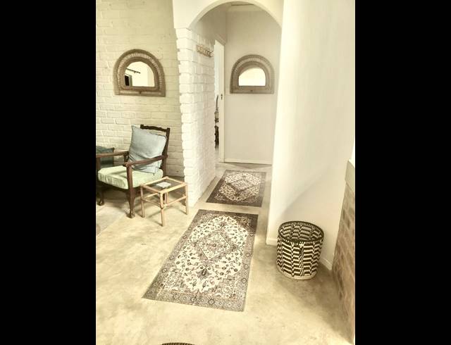 3 BEDROOM APARTMENT FOR SALE IN IVY BEACH